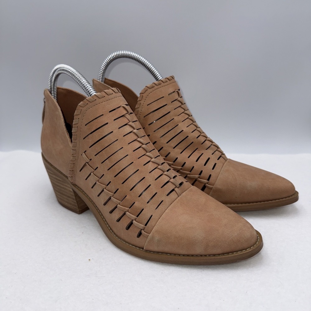 Dv Dolce Vita Boots Womens 9 Oscora Ankle Booties Beige Faux Leatherโ Casual